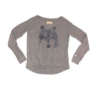 Hollister woman’s wolf sweatshirt